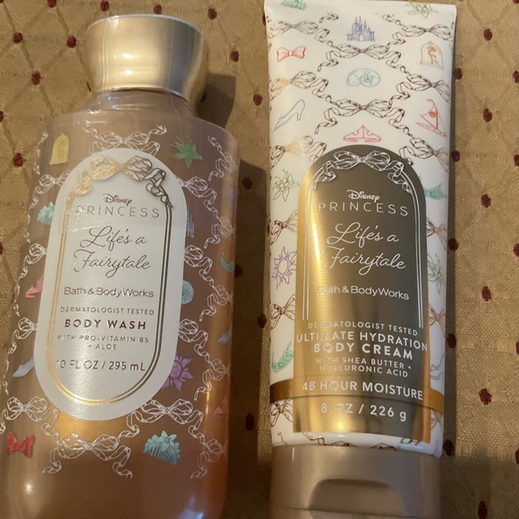 Bath & Body Works Disney Princess Fairytale Bath Set Lipstick Holder New - Picture 2 of 7